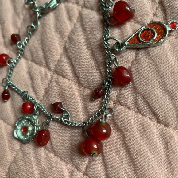 VINTAGE - Charm bracelet - Rubis Red beads - flower - Rolo chain dark - Picture 5 of 5